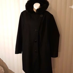 Gallery Winter wool coat/black